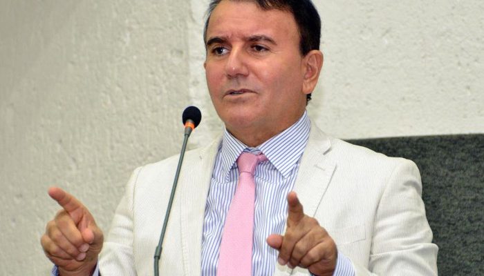eduardosiqueiracampos.jpg