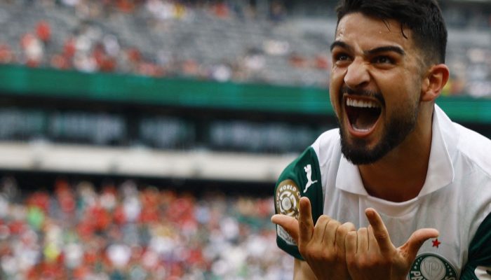 flaco_lopez_palmeiras_2_a_0al_ahly_mundial_2025.jpg